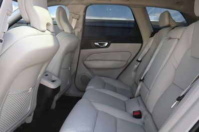 Volvo XC60 B5 AWD Plus Bright