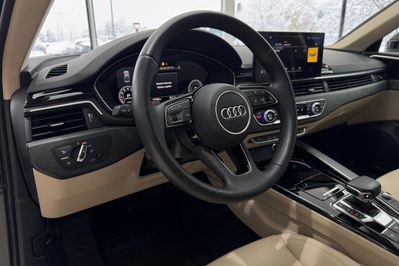 Audi A4 35 TFSI S Line