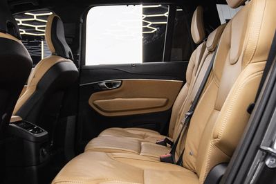 Volvo XC90 T8 AWD Plug-In Hybrid Plus Dark 7os aut