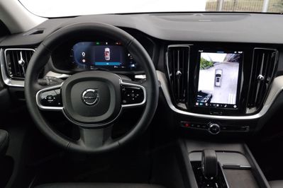Volvo V60 B4 B Plus Dark aut