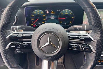Mercedes E Klasa 220 d 4MATIC AMG Line
