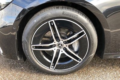 Mercedes Klasa E 220 d  4-Matic AMG