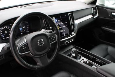 Volvo V60 B4 D Momentum Pro