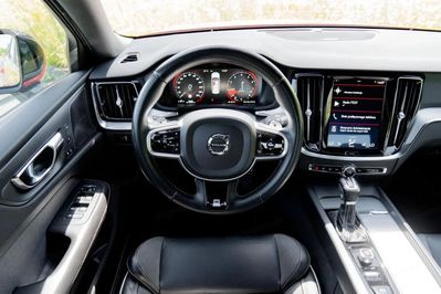 Volvo S60 T5 R-Design Polestar Engineered