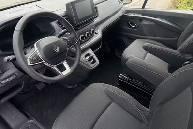 Renault Trafic SpaceClass Grand L2H1 AT9