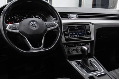 Volkswagen Passat 1.5 Tsi Evo Essence Dsg