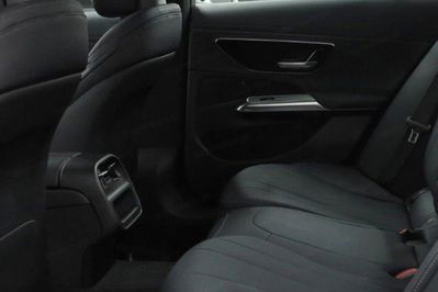 Mercedes Klasa E 300 de 4-Matic Exclusive