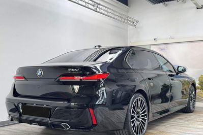 BMW Seria 7 740d xDrive M Sport