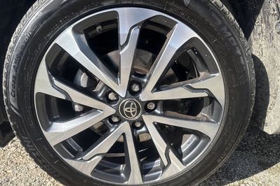 Toyota Corolla Cross Hybrid  Style AWD