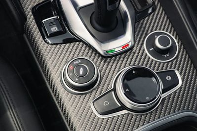 Alfa Romeo Giulia Bi Turbo V6 Quadrifoglio