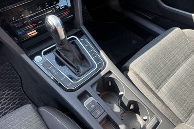 Volkswagen Passat Business 2.0 TDI  DSG
