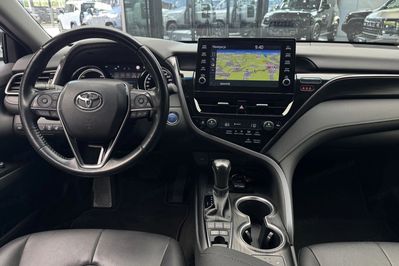 Toyota Camry 2.5 Hybrid Executive CVT