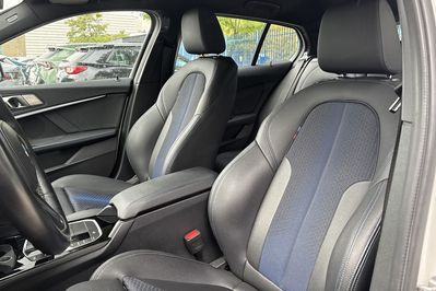 BMW Seria 1 118i M Sport