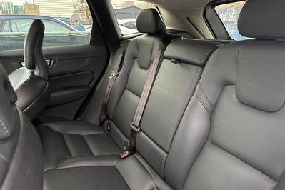 Volvo XC60 B4 B Plus Dark