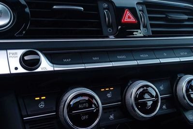 Genesis G70 Shooting Brake G70 2.0T Plus 8AT AWD