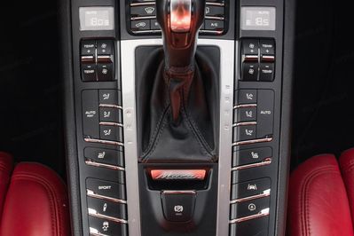 Porsche Macan Standard
