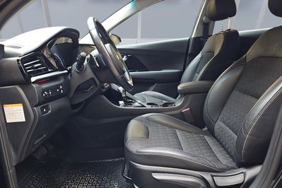 Kia Niro 1.6 GDI Hybrid L