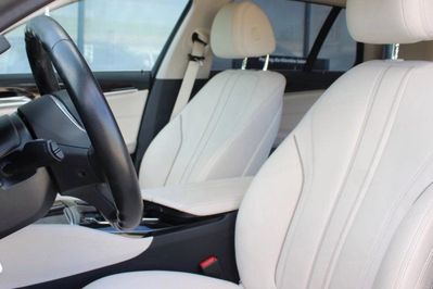 BMW Seria 5 Touring 530i xDrive Luxury Line