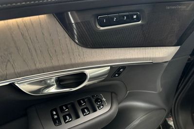 Volvo XC90 B5 B AWD Ultra Dark 7os