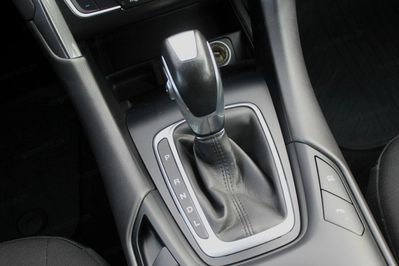 Ford Mondeo 2.0 Hybrid Trend