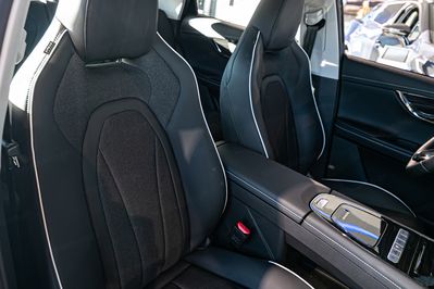 Omoda 5 1.5 T-GDI Hybrid Premium DHT