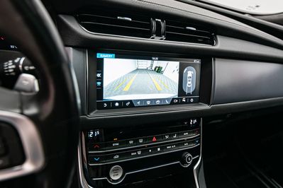 Jaguar XF 2.0 AWD R-Sport aut