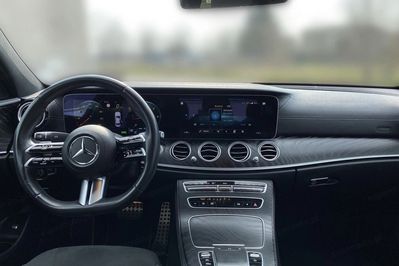 Mercedes Klasa E 220 d mHEV 4-Matic AMG 9G-Tronic
