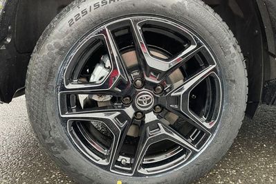 Toyota RAV4 GR Sport 2.5 Hybrid Dynamic Force