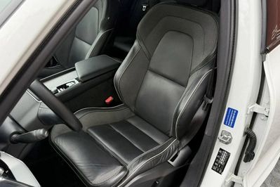Volvo XC60 B5 B AWD R-Design