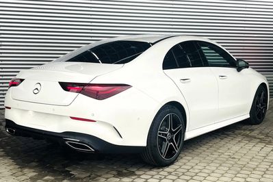 Mercedes CLA 200 AMG Line