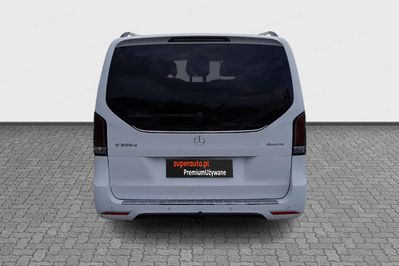 Mercedes V Klasa 300 d 4-Matic 9G-Tronic Avantgarde (długi)