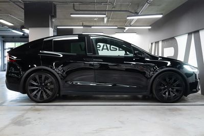 Tesla Model X X Plaid
