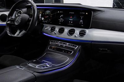 Mercedes Klasa E 220 d 4MATIC AMG Line