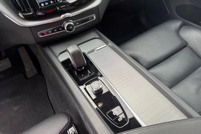 Volvo XC60 B4 B Plus Bright