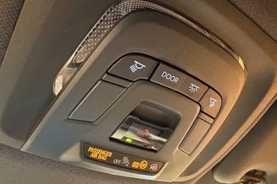 Toyota C-HR Executive 2.0 Plug-in Hybrid Dynamic Force