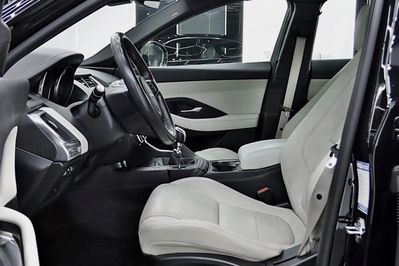 Jaguar E-Pace i4D FWD R-Dynamic S