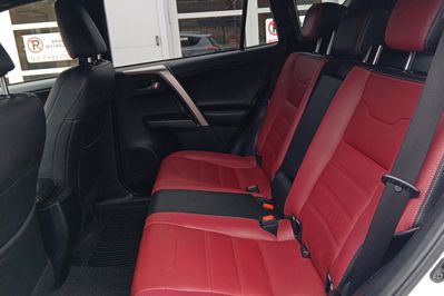 Toyota RAV4 2.0 Premium 4x4