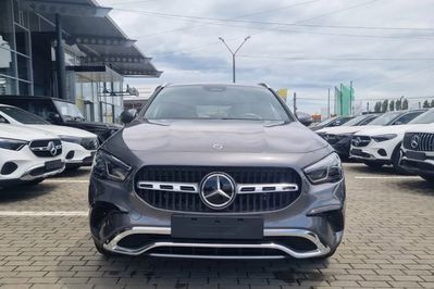 Mercedes GLA 220  4-Matic Progressive