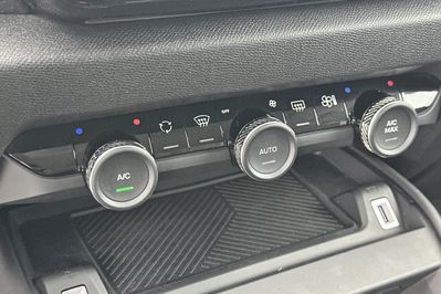 Citroen C4 Feel Pack 1.5 BlueHDI EAT8