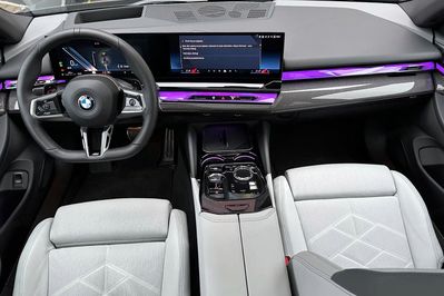 BMW Seria 5 Touring 520d xDrive M Sport