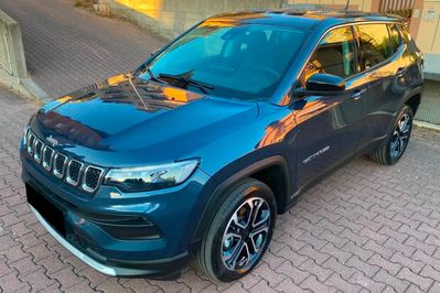 Jeep Compass Altitude 1.5 T4 Turbo MHEV DCT7