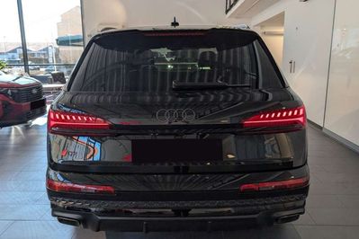 Audi Q7 55 TFSI e quattro S Line