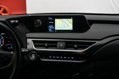 Lexus UX 200 2.0 2WD