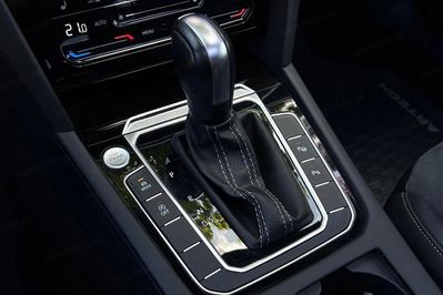 Volkswagen Arteon 2.0 Tdi r-Line Dsg
