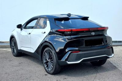 Toyota C-HR Tokyo Edition 2.0 PHEV Dynamic Force
