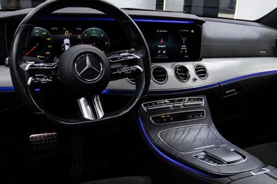 Mercedes Klasa E 220 d 4MATIC AMG Line