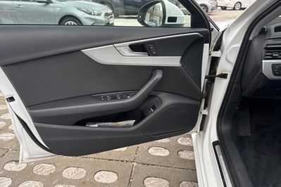 Audi A4 35 TFSI Advanced