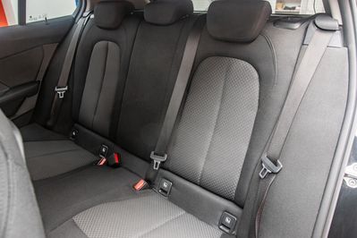 BMW Seria 1 118i Advantage aut
