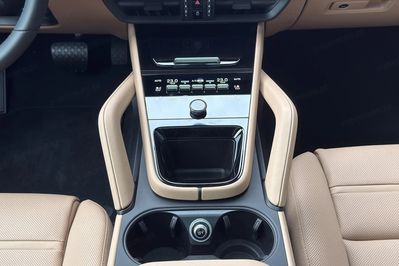 Porsche Cayenne Coupe Black Edition