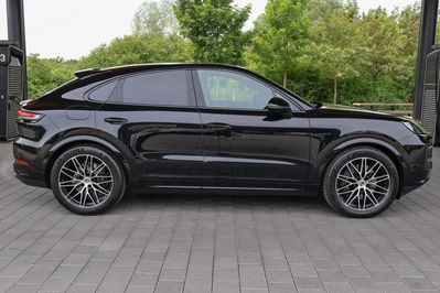 Porsche Cayenne Coupe E-Hybrid Black Edition